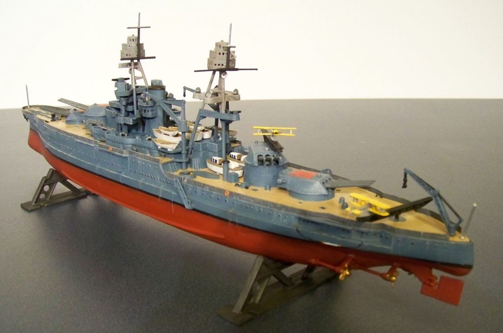 Revell USS Arizona - scaleModelGuy Home